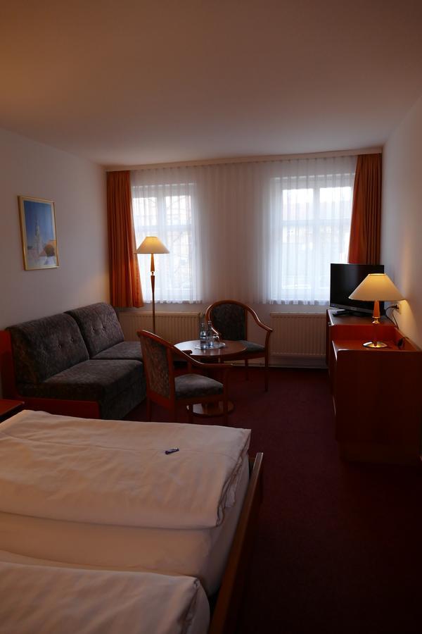 Hotel Am Dom Greifswald Bagian luar foto