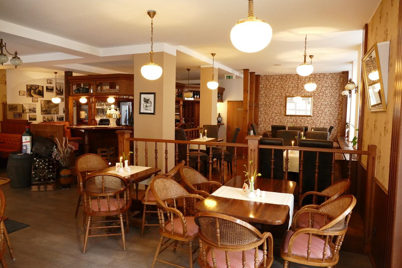 Hotel Am Dom Greifswald Bagian luar foto